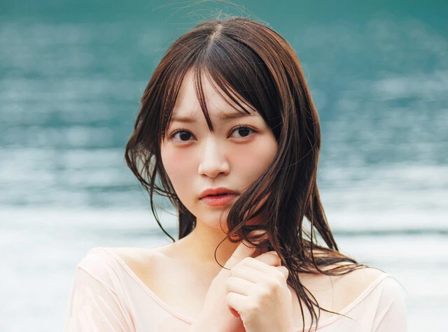 ライブアイドル界の"伝説の逸材"佐山すずかが卒業後初グラビアで大人な姿を披露!「グラビアでだったら"大人な自分"を表現できるかもしれないと思って」